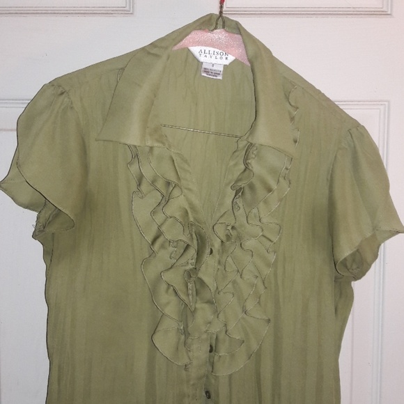 Top - Picture 2 of 3